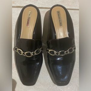 Tahari black patent leather slip on shoes. Size 6.5.